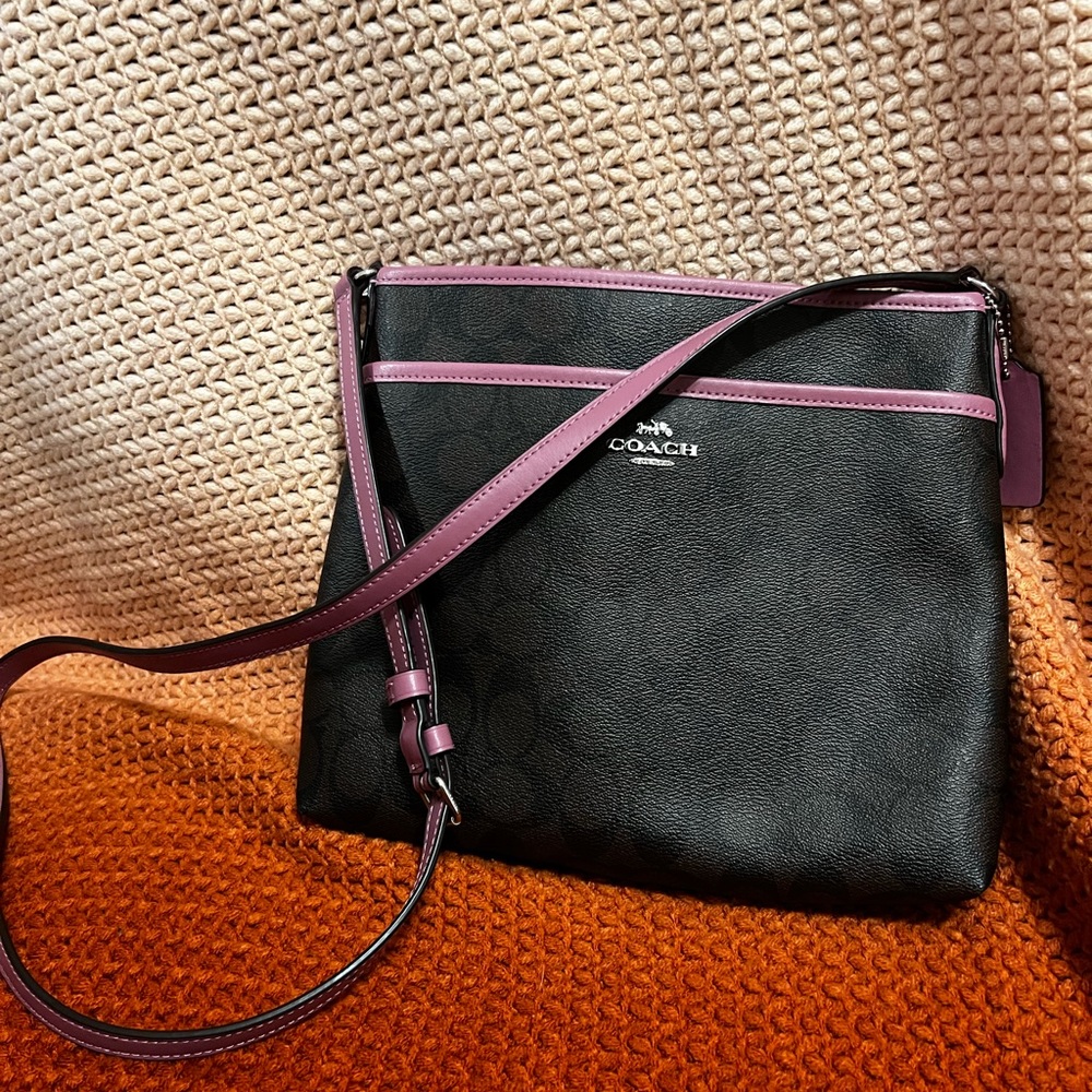 Coach medium crossbody